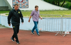 Дан Петреску и Валерий Есипов выходят на второй тайм