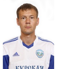 Футболист Перов  Андрей - Авангард Курск, полузащитник